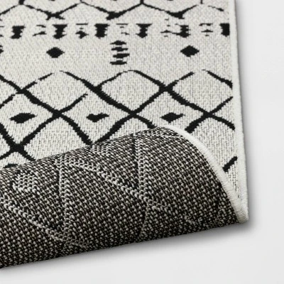Grace Geometric Indoor/Outdoor Rug Black/White - Project 62™ - Image 3